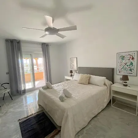 Apartment Expoholidays- Primera Linea Con Parking Incluido *