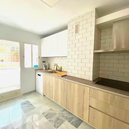 Apartment Expoholidays- Primera Linea Con Parking Incluido *