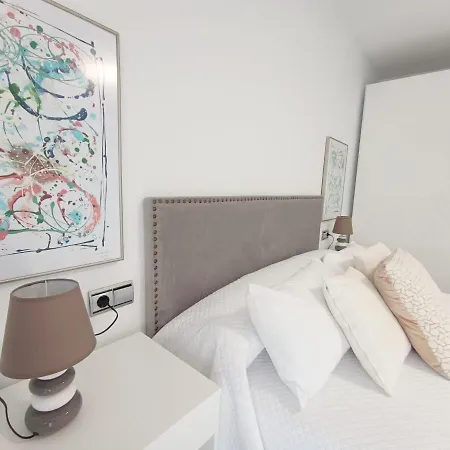 Expoholidays- Primera Linea Con Parking Incluido *